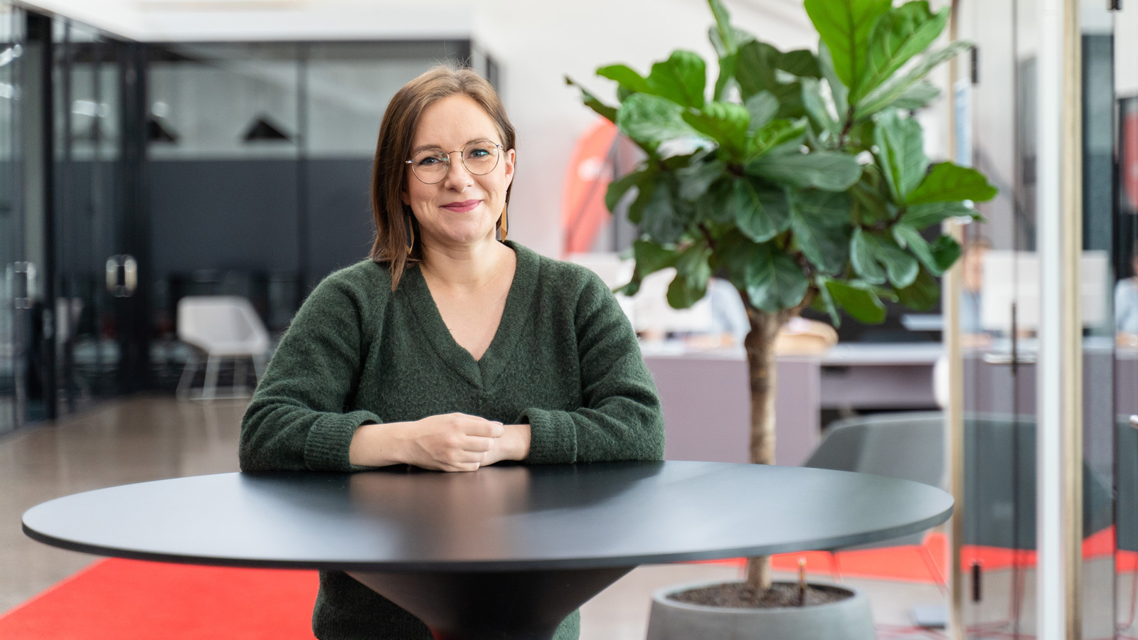 Aino-web According to Aino best things at Efima are the people and the culture – Aino’s colleagues have become almost like family.