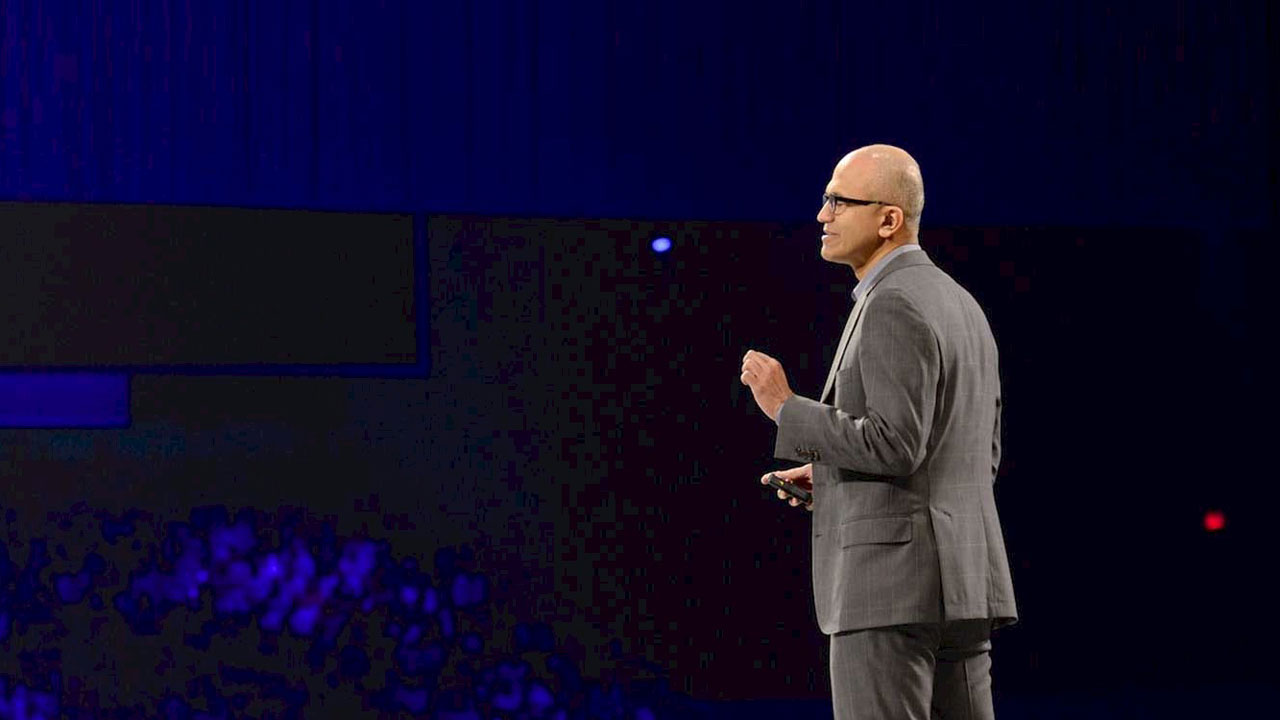 envision-efima Microsoftin toimitusjohtaja Satya Nadella piti keynote-puheenvuoron Envision-tapahtumassa