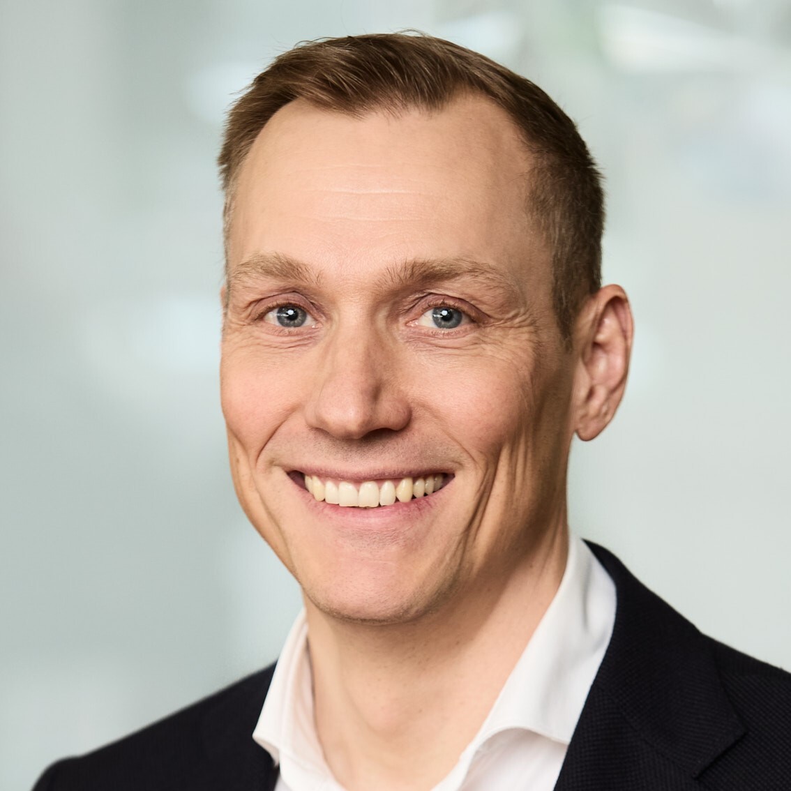 Jussi_Puustinen_vari_72dpi_web